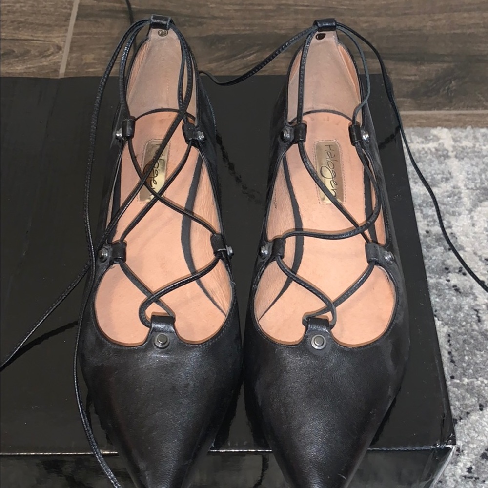 Halogen pointy toe lace up flats